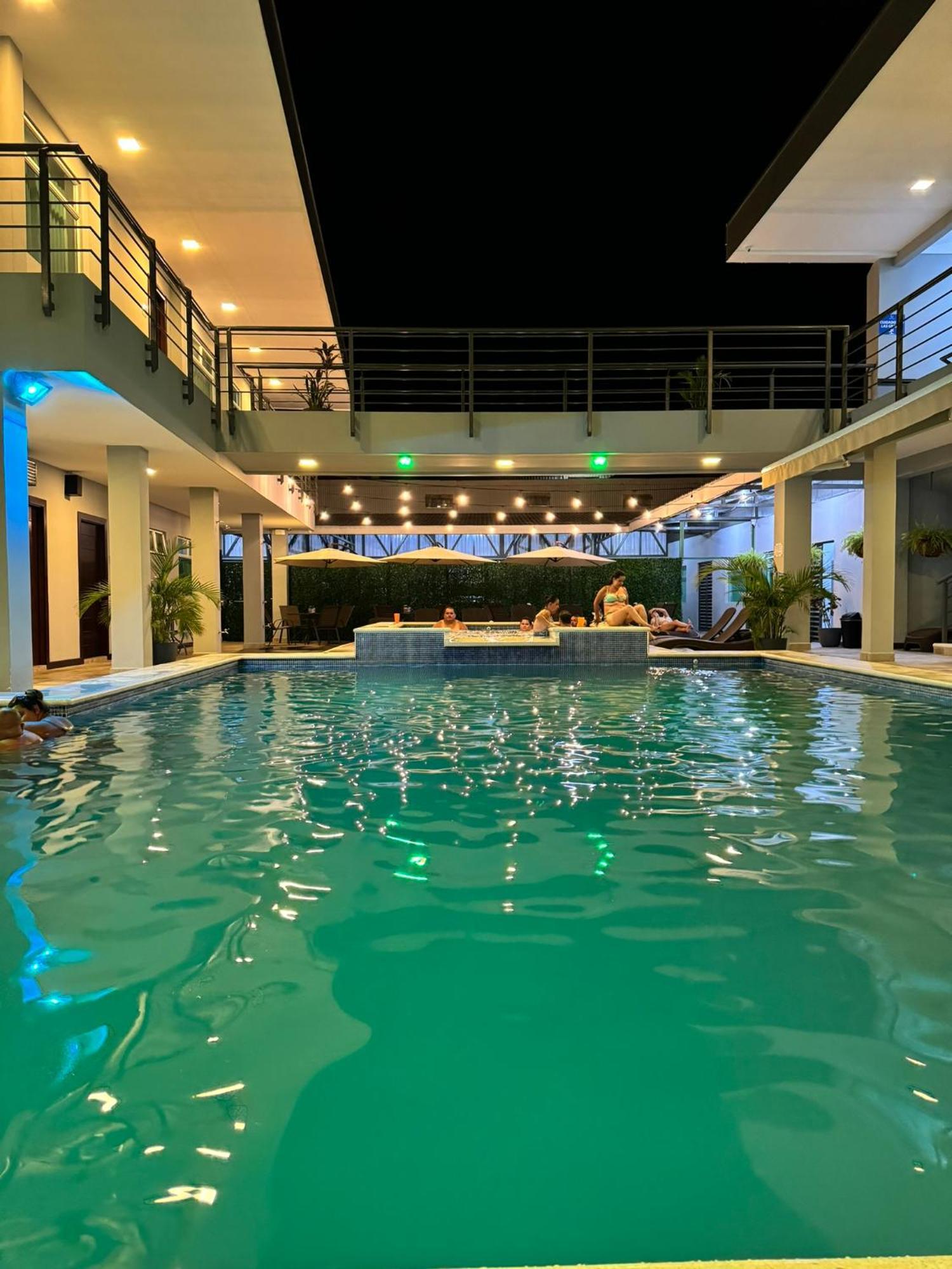 Hotel Cayuga Puntarenas Exterior photo
